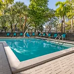 Comfort Inn & Suites Downtown Brickell-Port Of Miami
